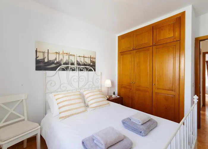 234 - Reinosa By Now Ltd فيلة